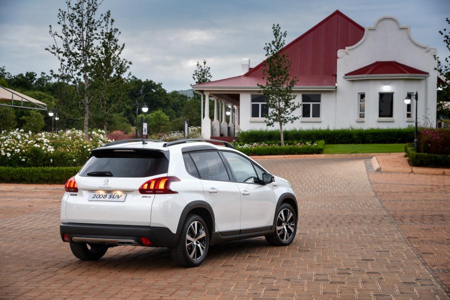  Peugeot 2008 GT Line 2017 года  (ZA) (фото 26 из 40)